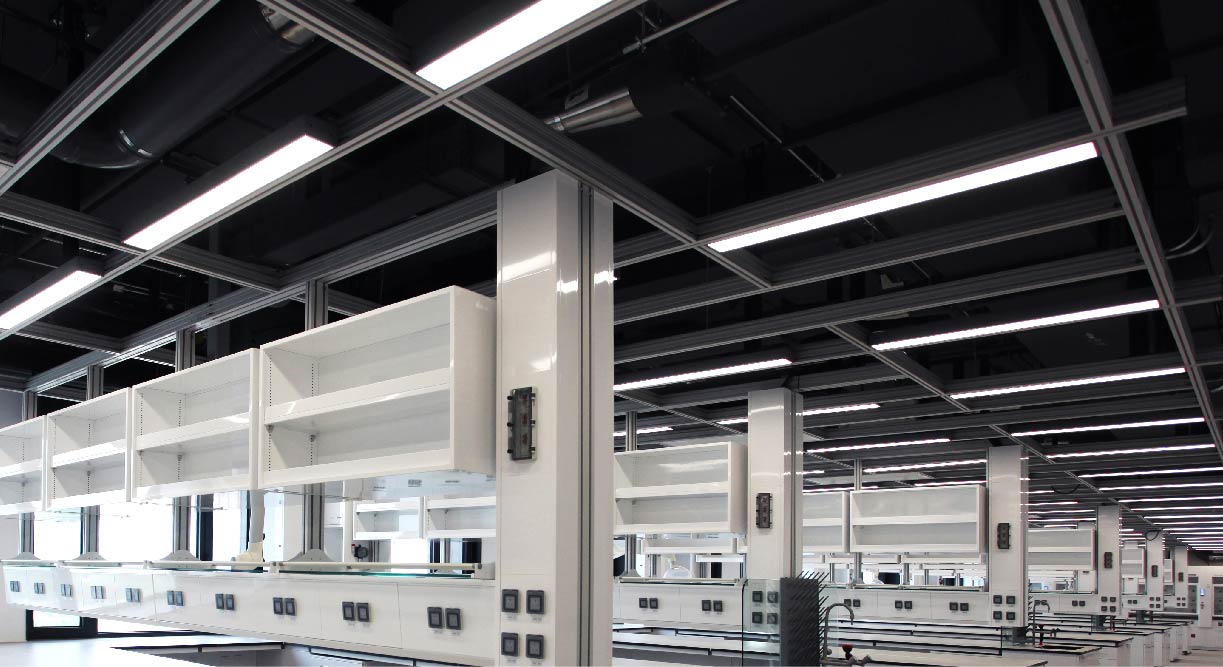 �k������